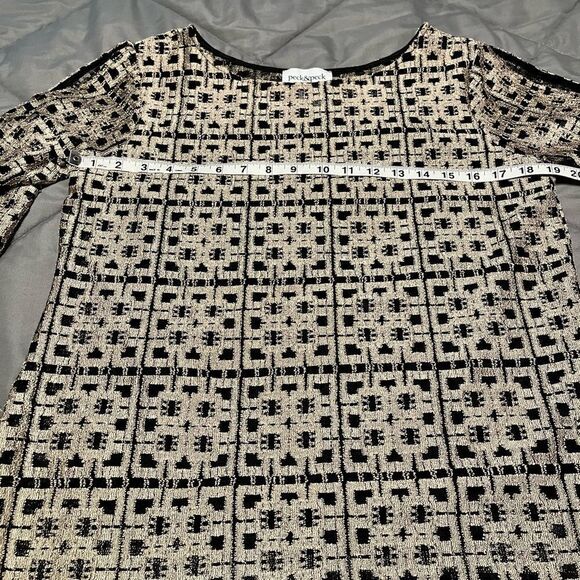 🎄Peck & Peck Cut-Out Tunic - Picture 7 of 8